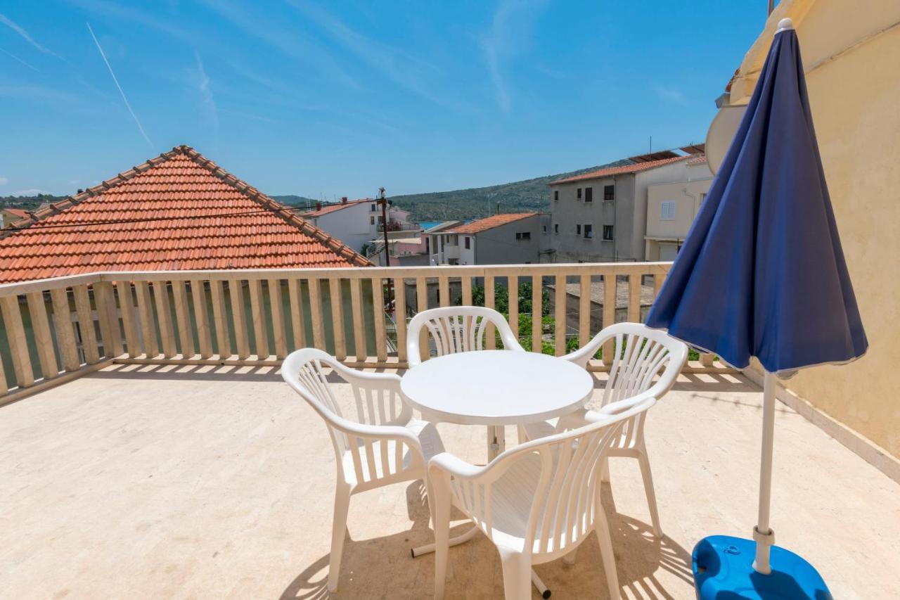 פרימוסטן Apartment Smiljan מראה חיצוני תמונה