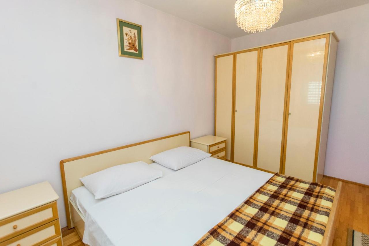 פרימוסטן Apartment Smiljan מראה חיצוני תמונה