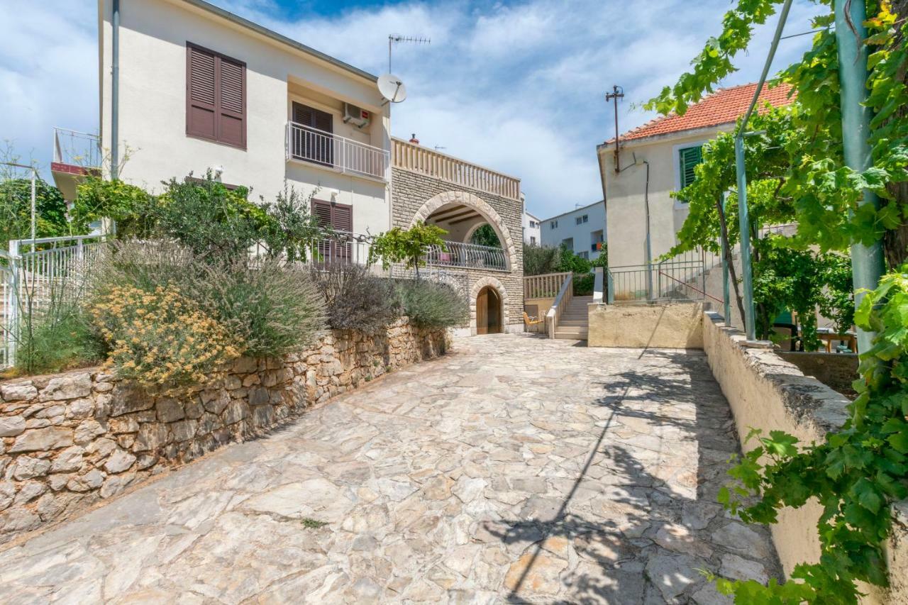 פרימוסטן Apartment Smiljan מראה חיצוני תמונה