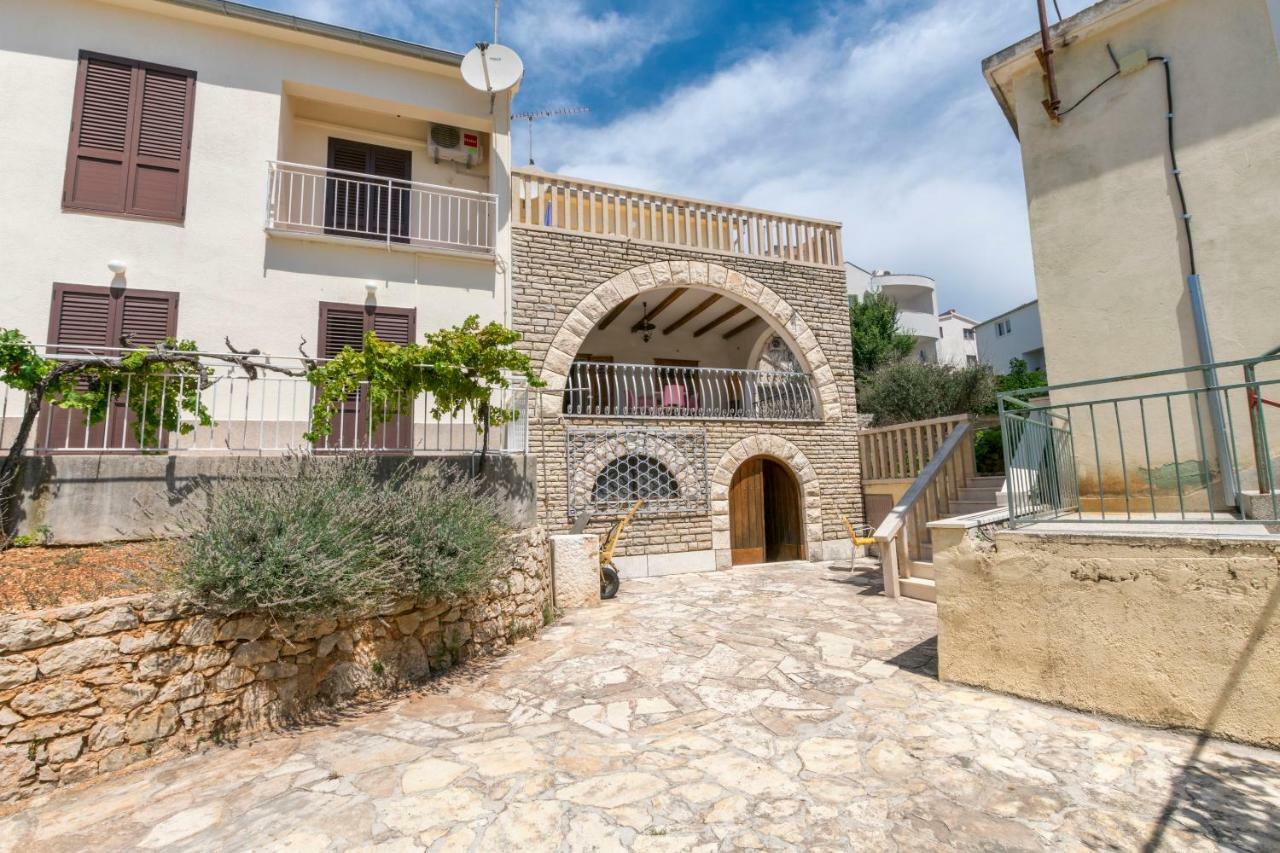 פרימוסטן Apartment Smiljan מראה חיצוני תמונה